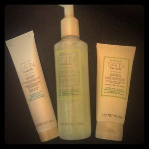 Mary Kay Satin Hands set